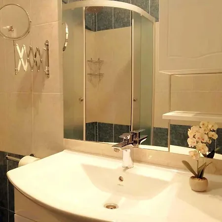 Diana Apartment